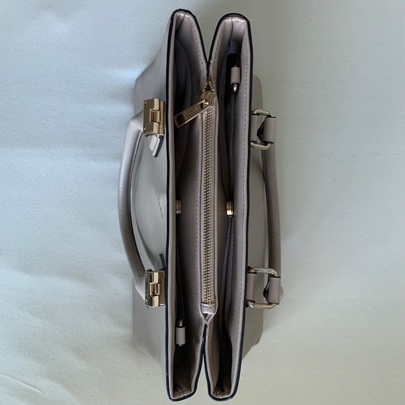 Aldo Taupe and Gold Hardware Large Tote Work Office Bag Purse (GUC) - Picture 8 of 16